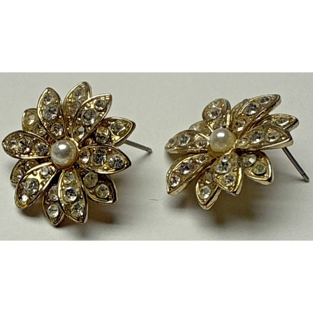 Vintage Gold Metal Flower Shaped Rhinestone Earrings Faux Diamond Wedding